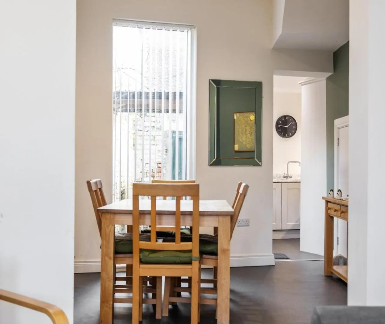 Clondara Terrace Belfast Villa